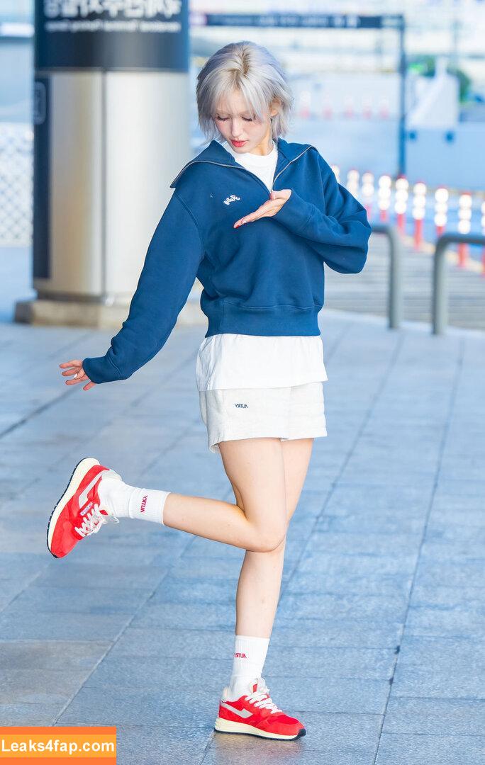 Jeon Somi / ENNIK SOMI / somsomi0309 слитое фото фото #0386