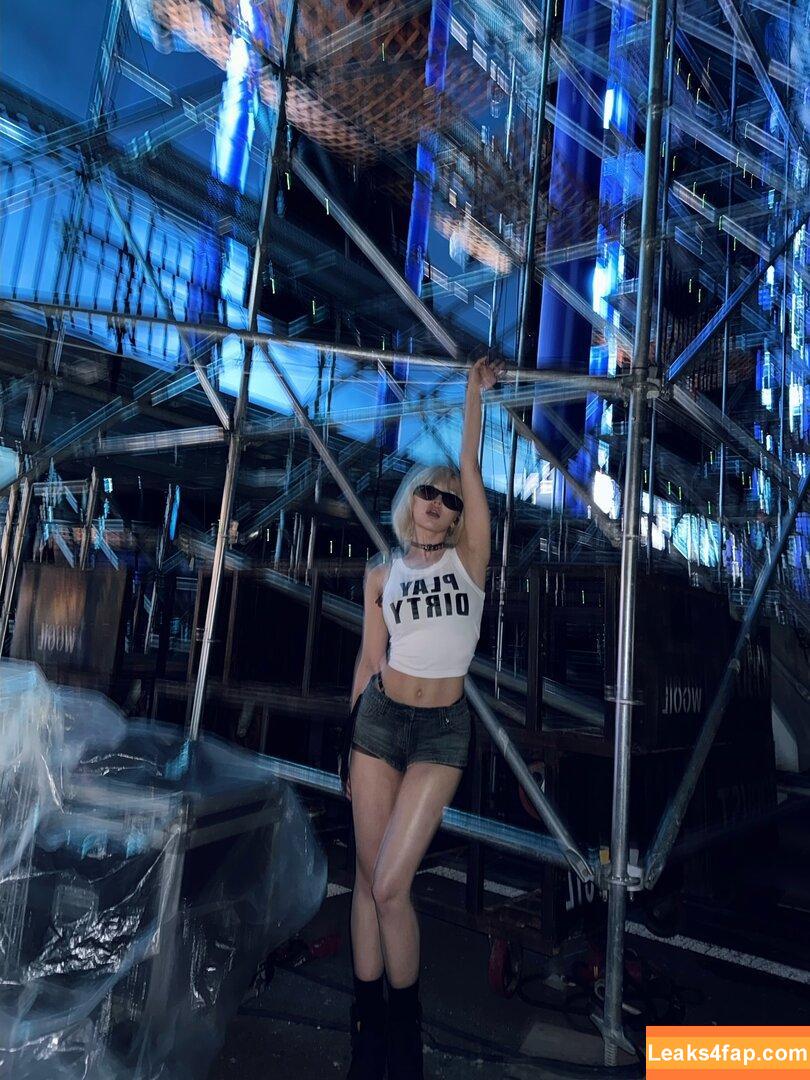 Jeon Somi / ENNIK SOMI / somsomi0309 слитое фото фото #0389