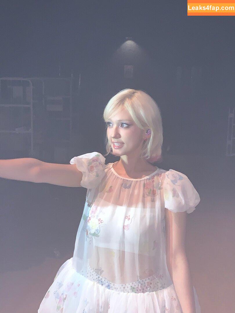 Jeon Somi / ENNIK SOMI / somsomi0309 leaked photo photo #0407