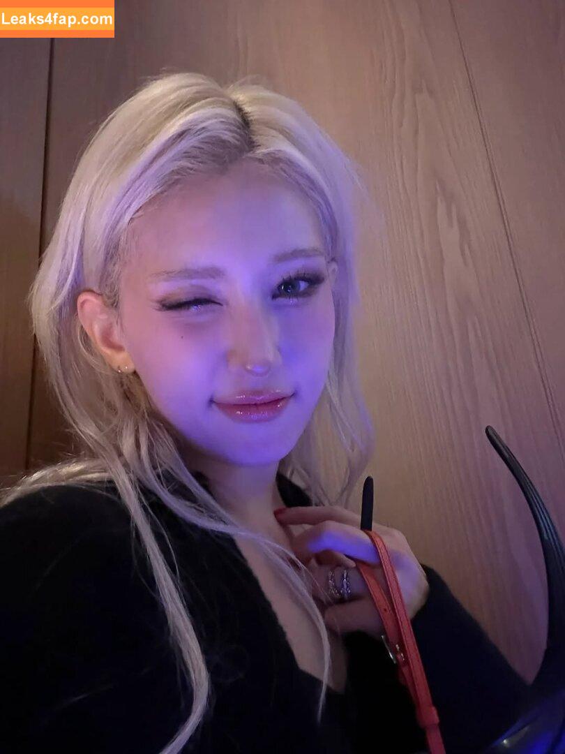 Jeon Somi / ENNIK SOMI / somsomi0309 leaked photo photo #0460