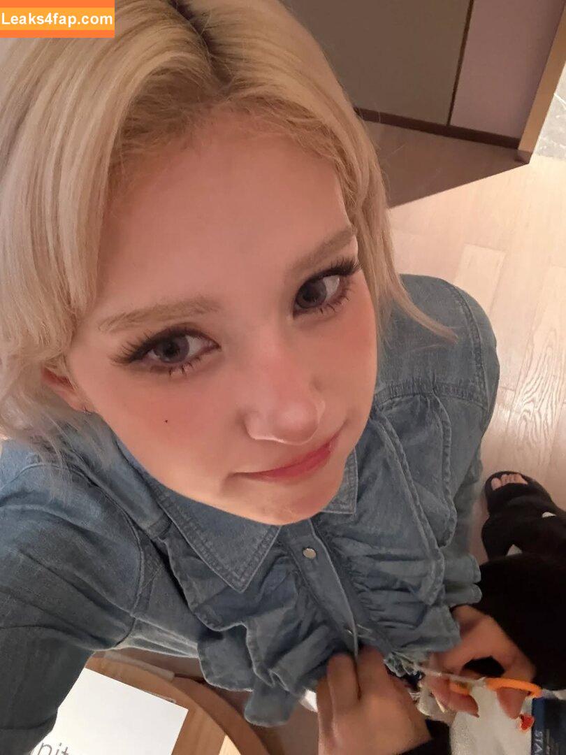 Jeon Somi / ENNIK SOMI / somsomi0309 leaked photo photo #0466