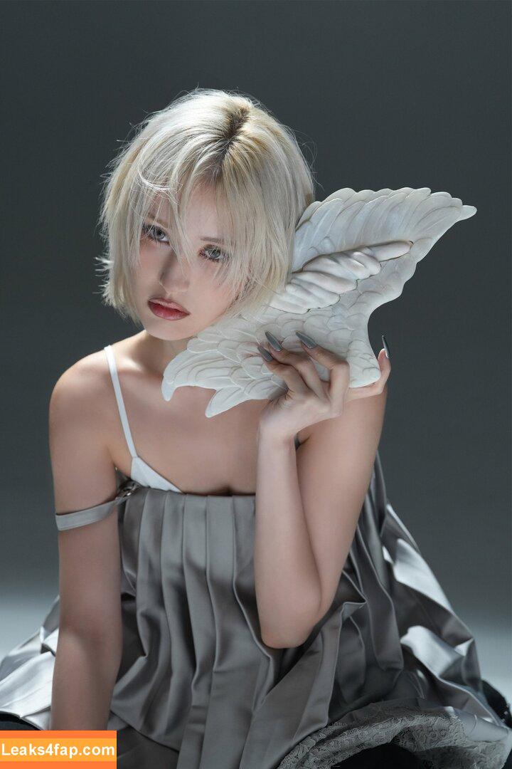 Jeon Somi / ENNIK SOMI / somsomi0309 leaked photo photo #0478