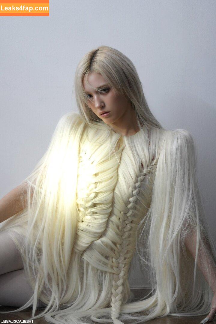 Jeon Somi / ENNIK SOMI / somsomi0309 leaked photo photo #0485