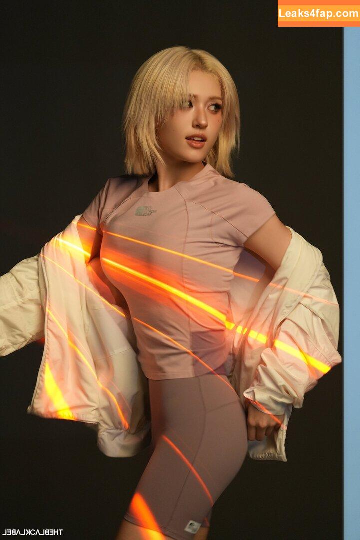 Jeon Somi / ENNIK SOMI / somsomi0309 leaked photo photo #0509