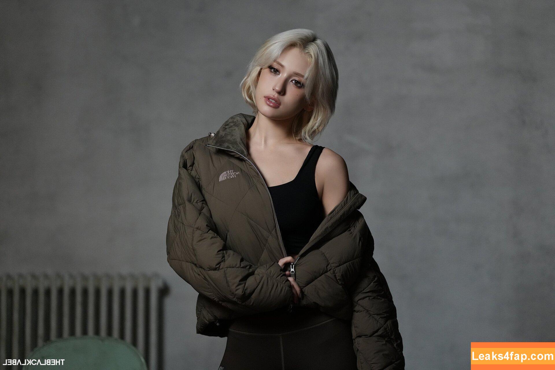 Jeon Somi / ENNIK SOMI / somsomi0309 leaked photo photo #0510