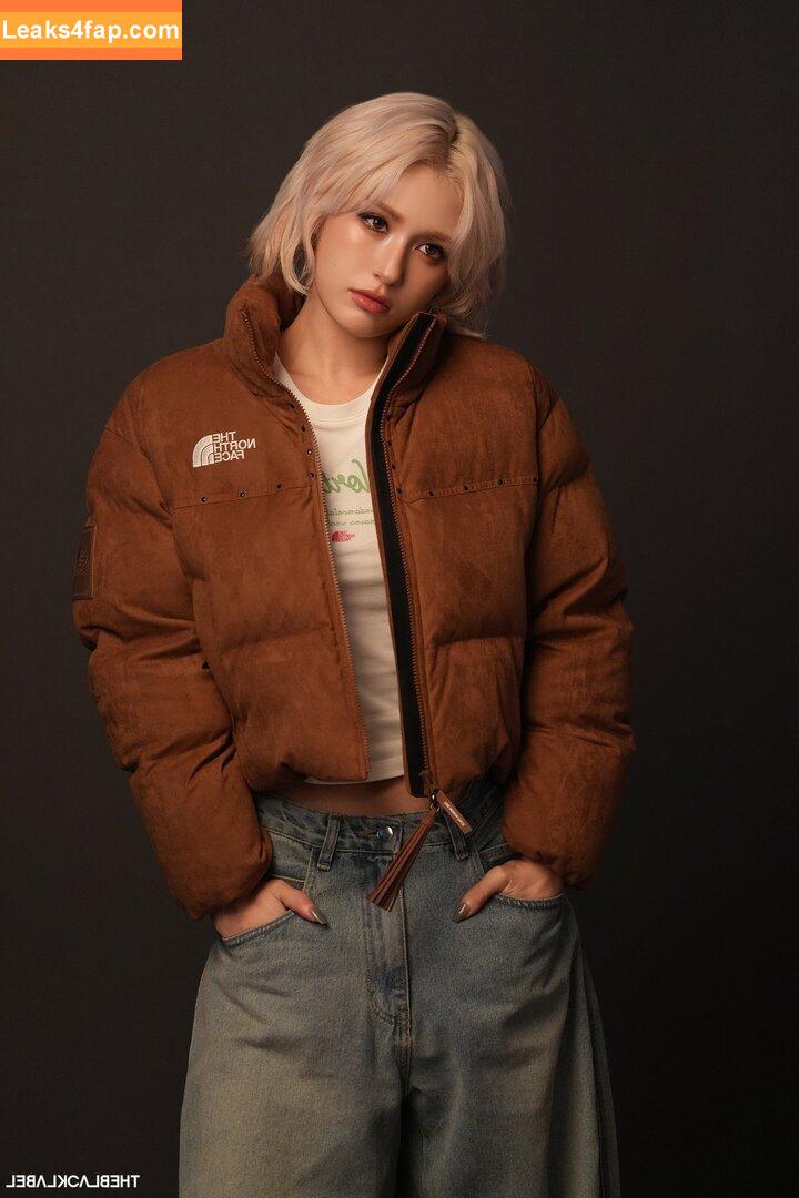 Jeon Somi / ENNIK SOMI / somsomi0309 leaked photo photo #0515