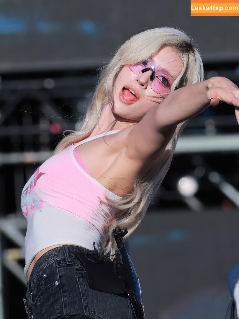 Jeon Somi / ENNIK SOMI / somsomi0309 leaked photo photo #0528