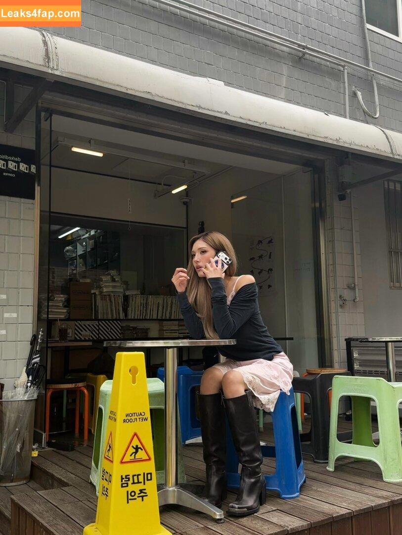 Jeon Somi / ENNIK SOMI / somsomi0309 слитое фото фото #0544