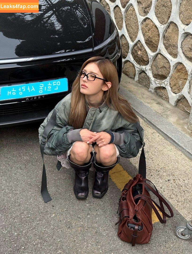 Jeon Somi / ENNIK SOMI / somsomi0309 слитое фото фото #0545