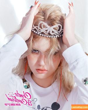 Jeon Somi photo #0310