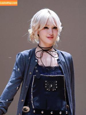 Jeon Somi photo #0341