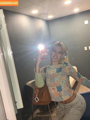 Jeon Somi photo #0369