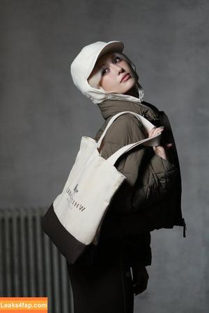 Jeon Somi photo #0511