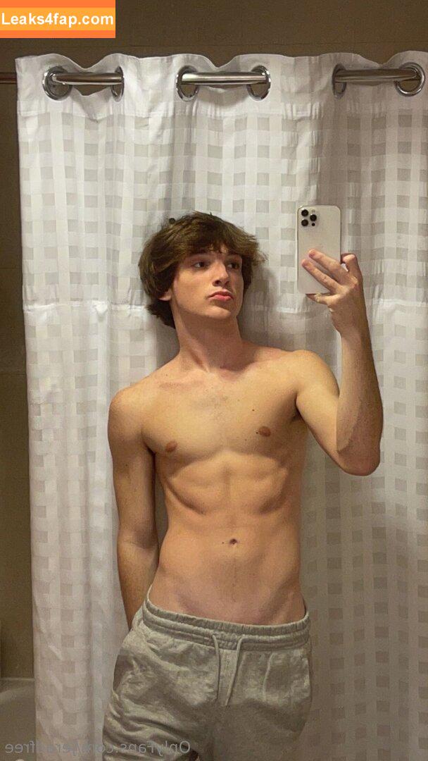 jeradfree / jeradfry leaked photo photo #0001
