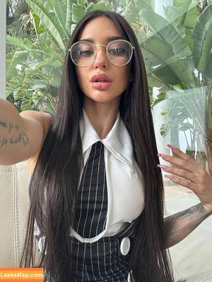 jesica.burton photo #0460