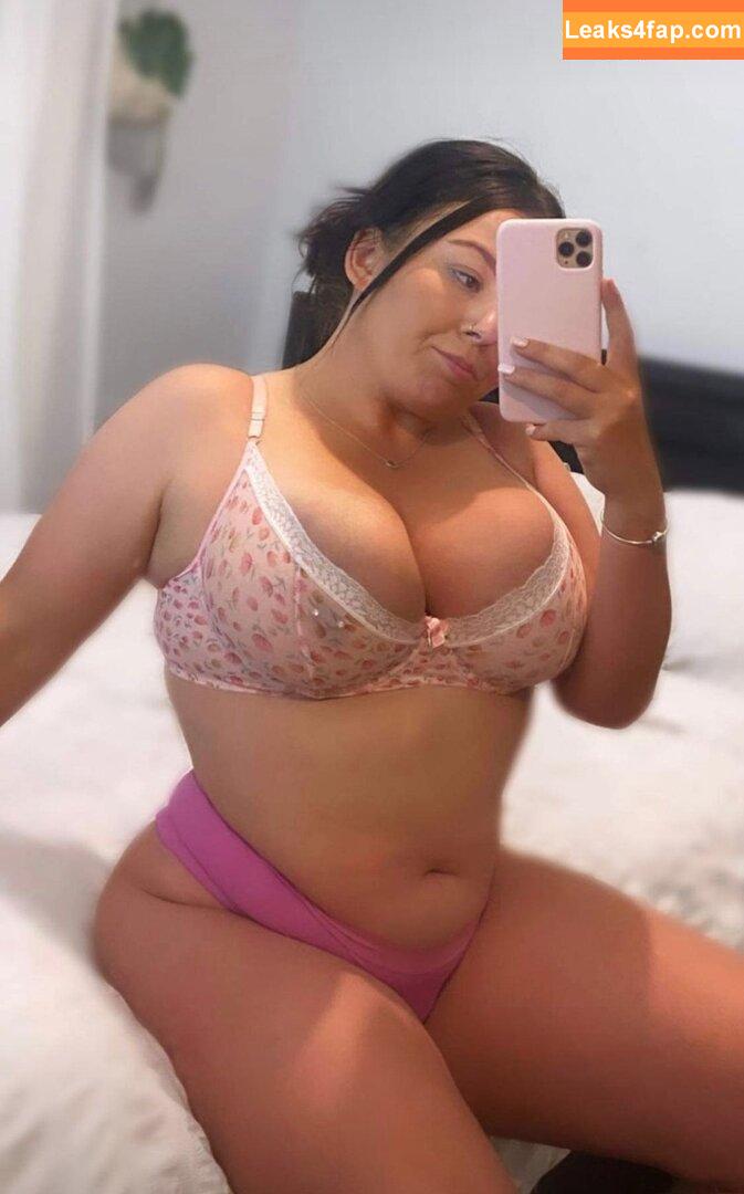JessEileeen / jessieeeileennn leaked photo photo #0004