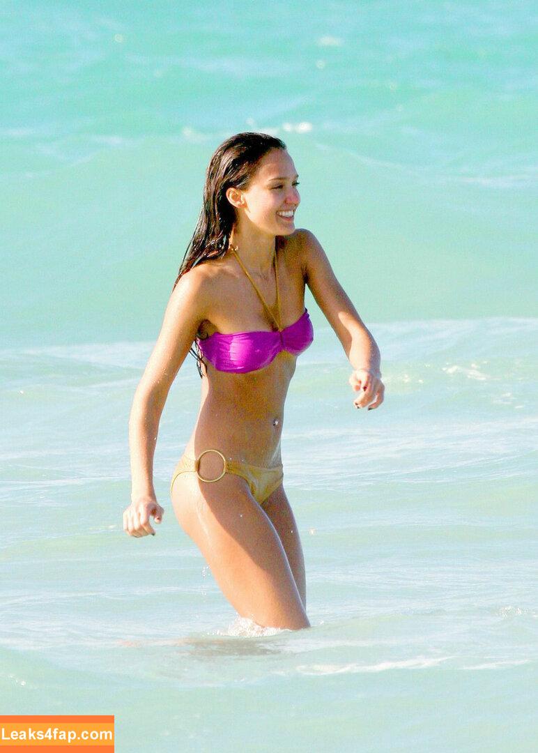 Jessica Alba / https: / jessicaalba leaked photo photo #1591
