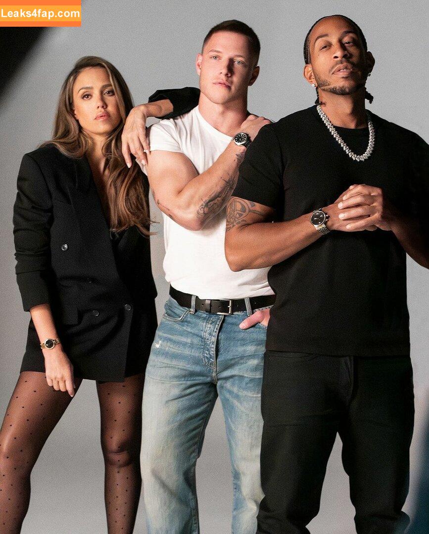 Jessica Alba / https: / jessicaalba leaked photo photo #1605