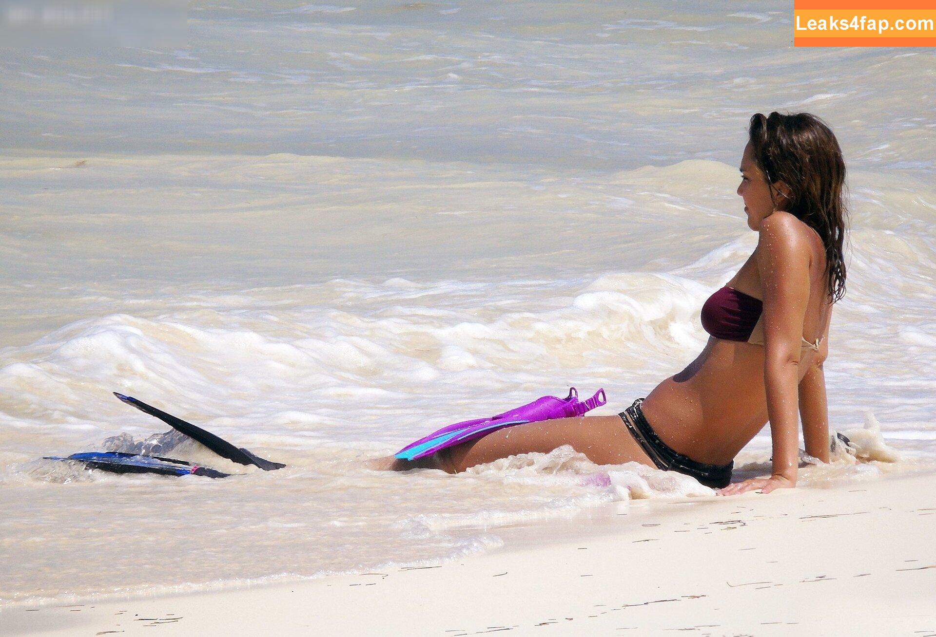 Jessica Alba / https: / jessicaalba leaked photo photo #1635