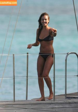 Jessica Alba photo #1571