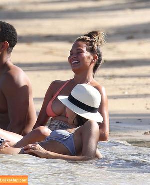 Jessica Alba photo #1700