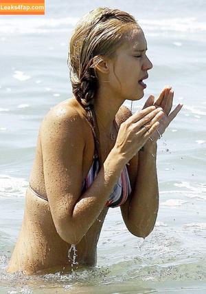 Jessica Alba photo #1710