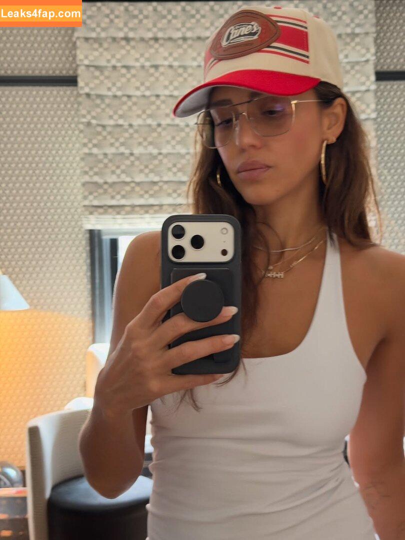 Jessica Alba / https: / jessicaalba leaked photo photo #2423