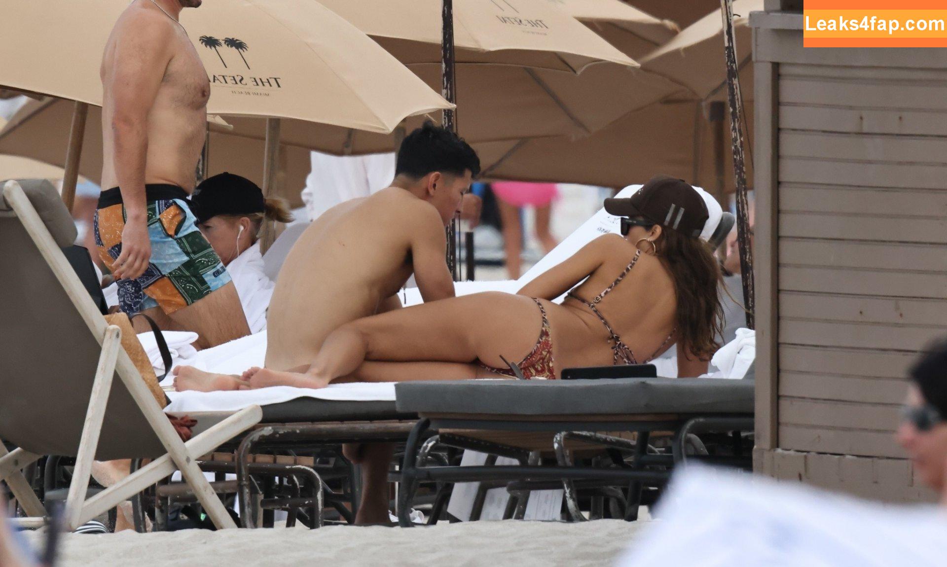 Jessica Alba / https: / jessicaalba leaked photo photo #2439