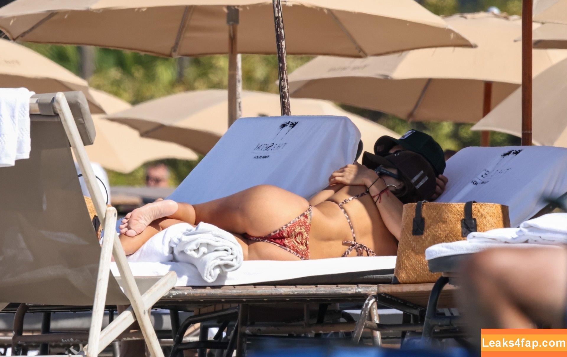 Jessica Alba / https: / jessicaalba leaked photo photo #2440