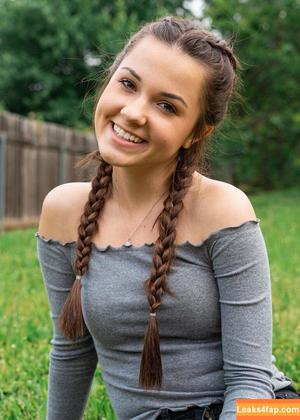 Jessica Baio photo #0028
