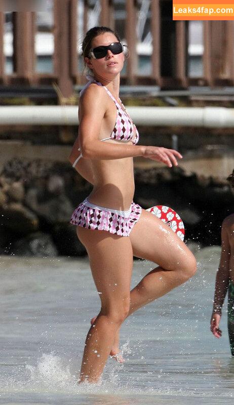 Jessica Biel / JessicaBiel leaked photo photo #0450