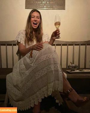 Jessica Biel фото #0008