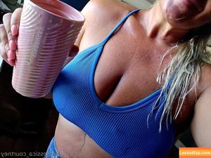 Jessica Courtney photo #0003