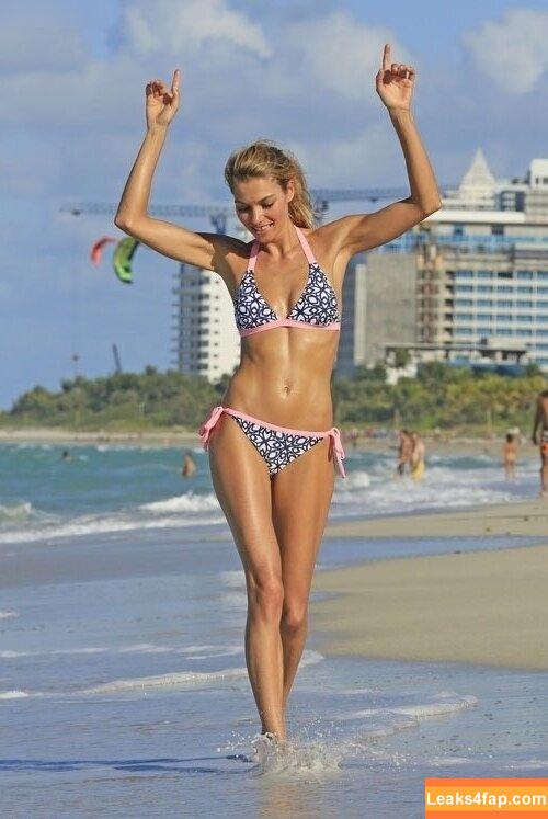 Jessica Hart /  leaked photo photo #0162