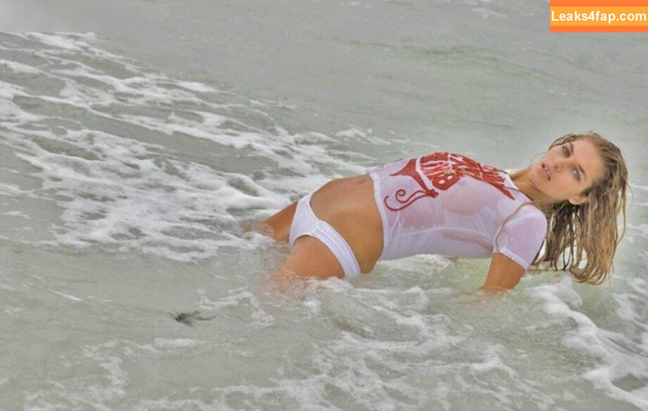 Jessica Hart /  leaked photo photo #0218