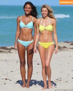 Jessica Hart photo #0157