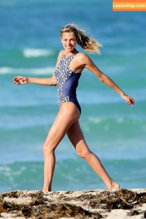 Jessica Hart photo #0180