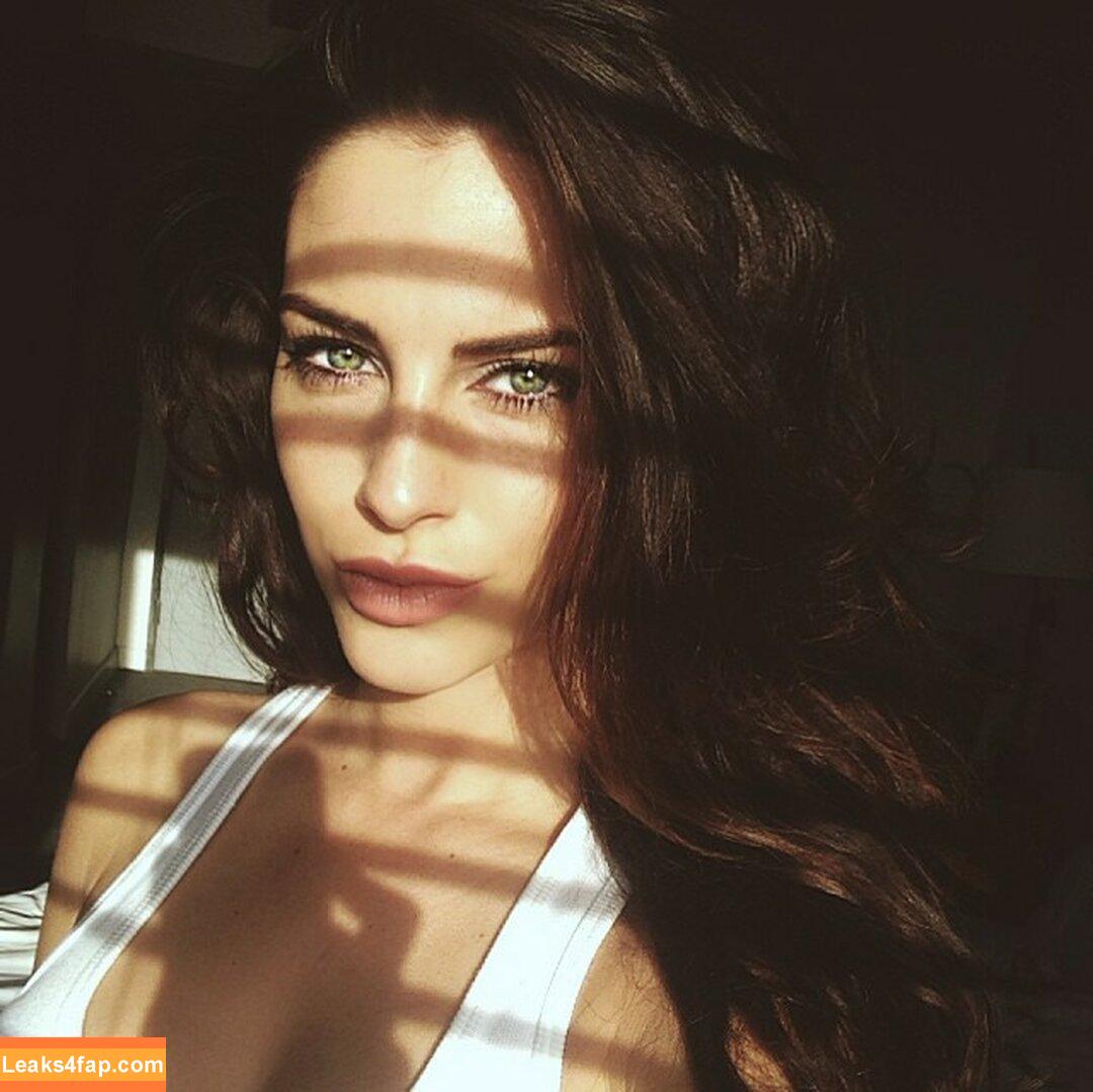 Jessica Lowndes / jessicalowndes leaked photo photo #0334