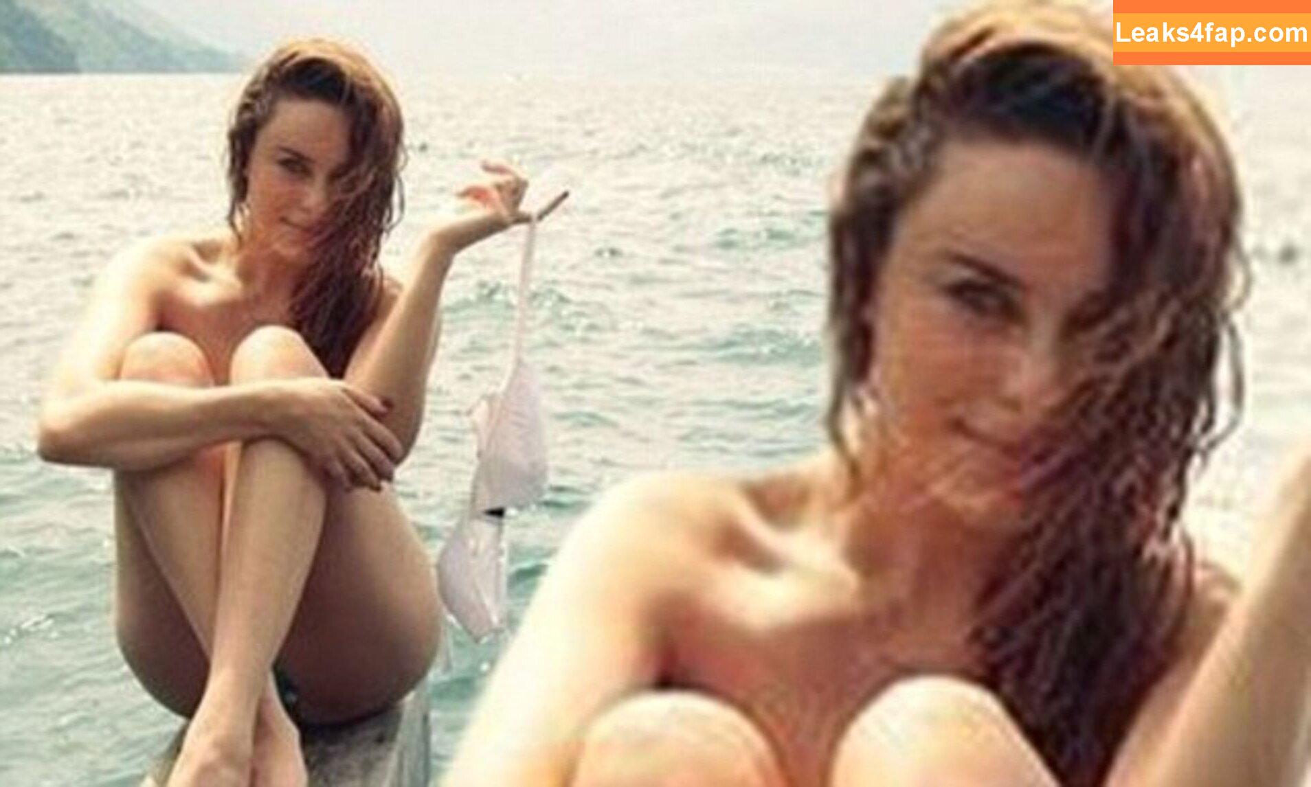 Jessica McNamee /  leaked photo photo #0009