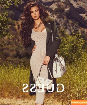 Jessica Naz photo #0080