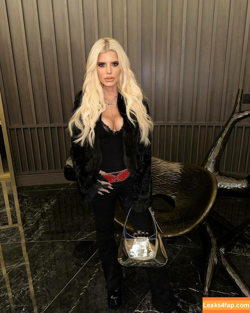 Jessica Simpson / 52529184 / JessicaSimpson leaked photo photo #0325