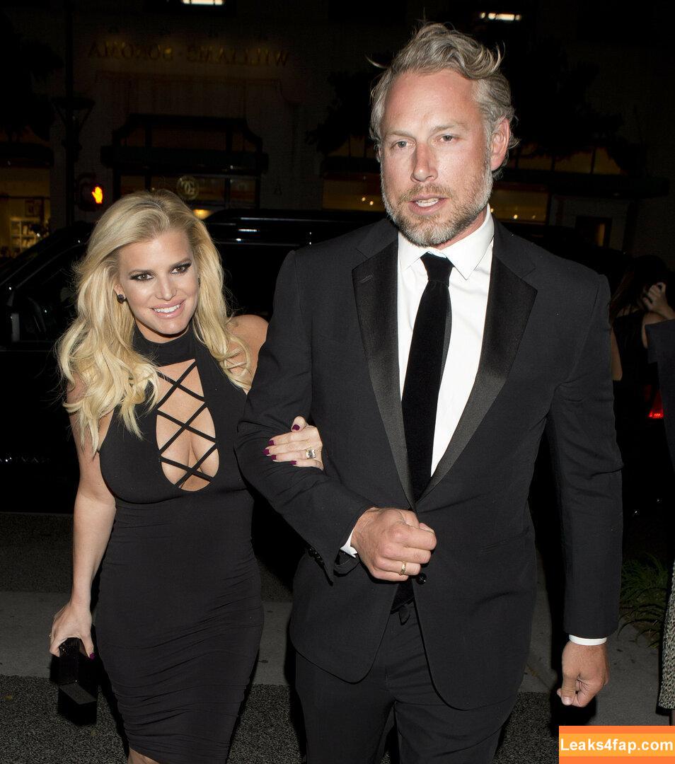 Jessica Simpson / 52529184 / JessicaSimpson leaked photo photo #0395