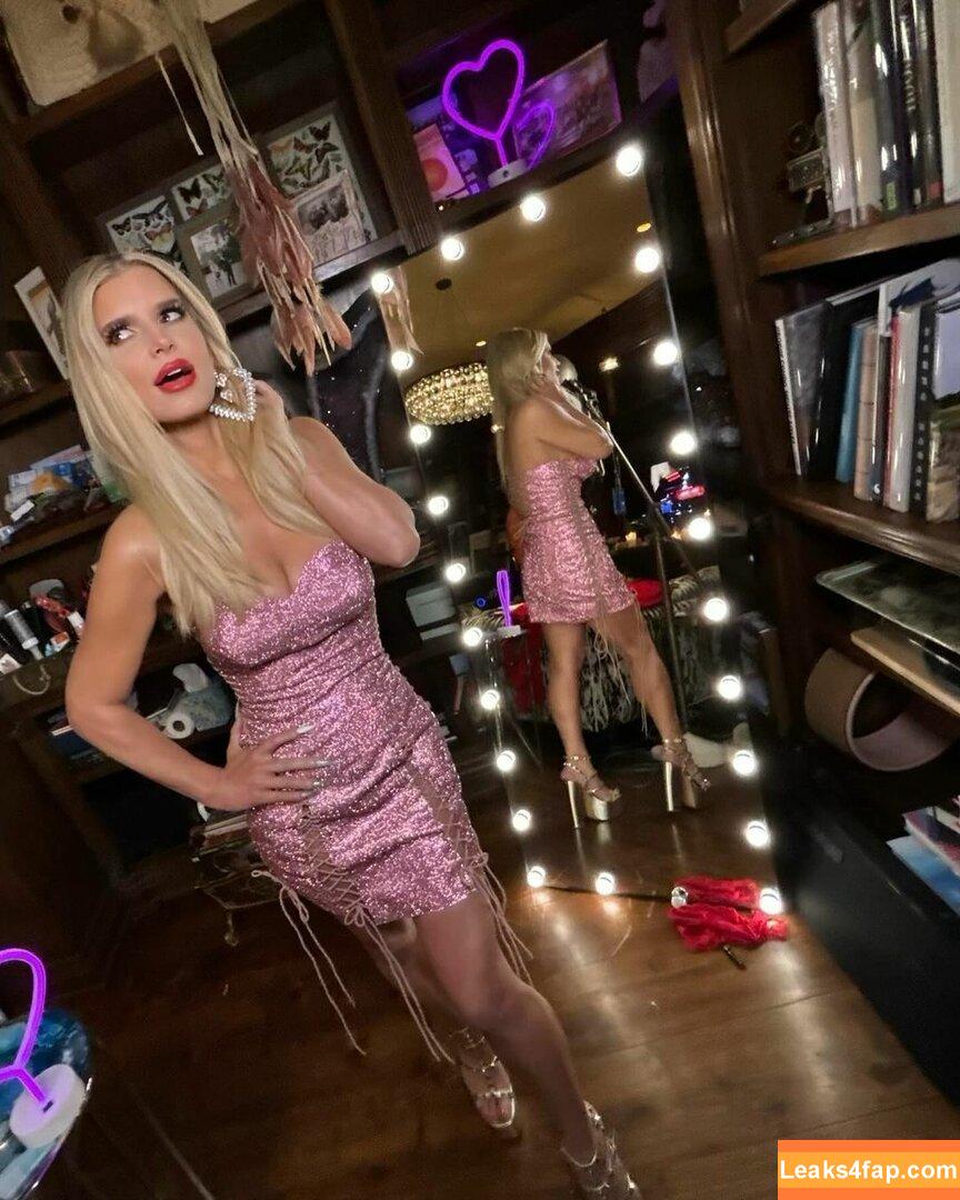 Jessica Simpson / 52529184 / JessicaSimpson leaked photo photo #0443
