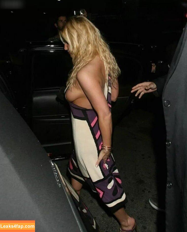 Jessica Simpson / 52529184 / JessicaSimpson leaked photo photo #0554