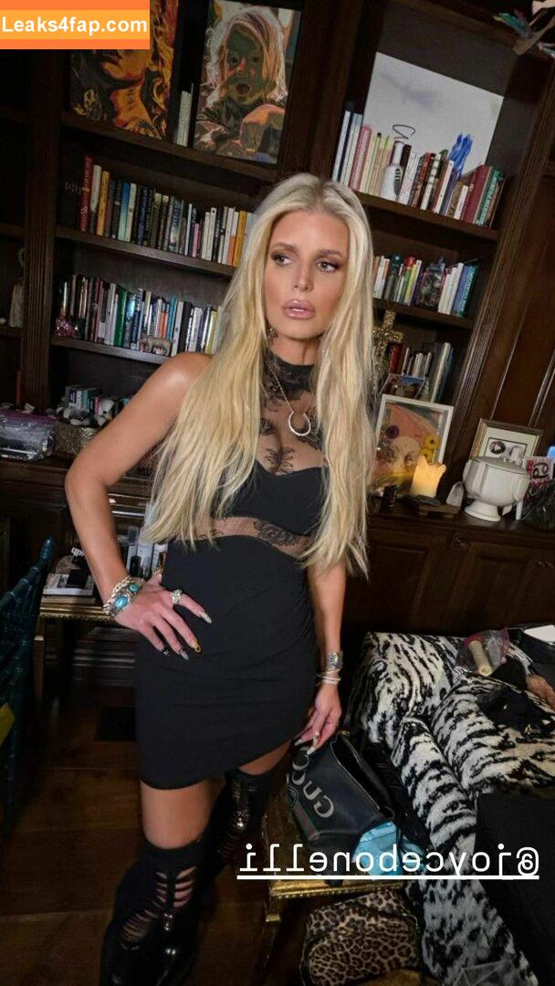 Jessica Simpson / 52529184 / JessicaSimpson leaked photo photo #0620