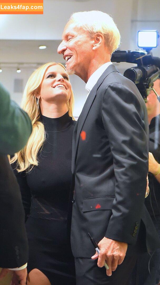 Jessica Simpson / 52529184 / JessicaSimpson leaked photo photo #0662