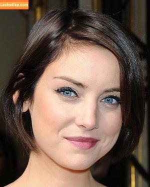 Jessica Stroup photo #0039