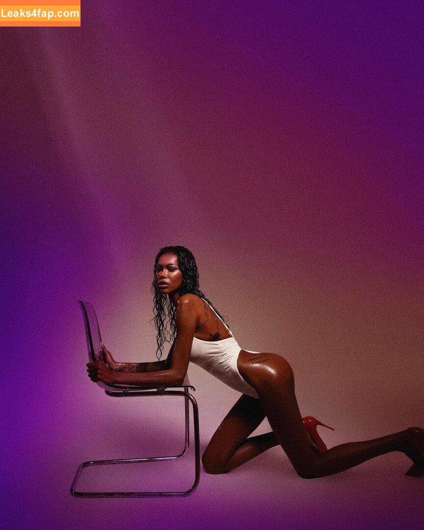 Jessica White / iamjypsywhite leaked photo photo #0029