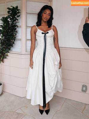 Jessica Williams photo #0082