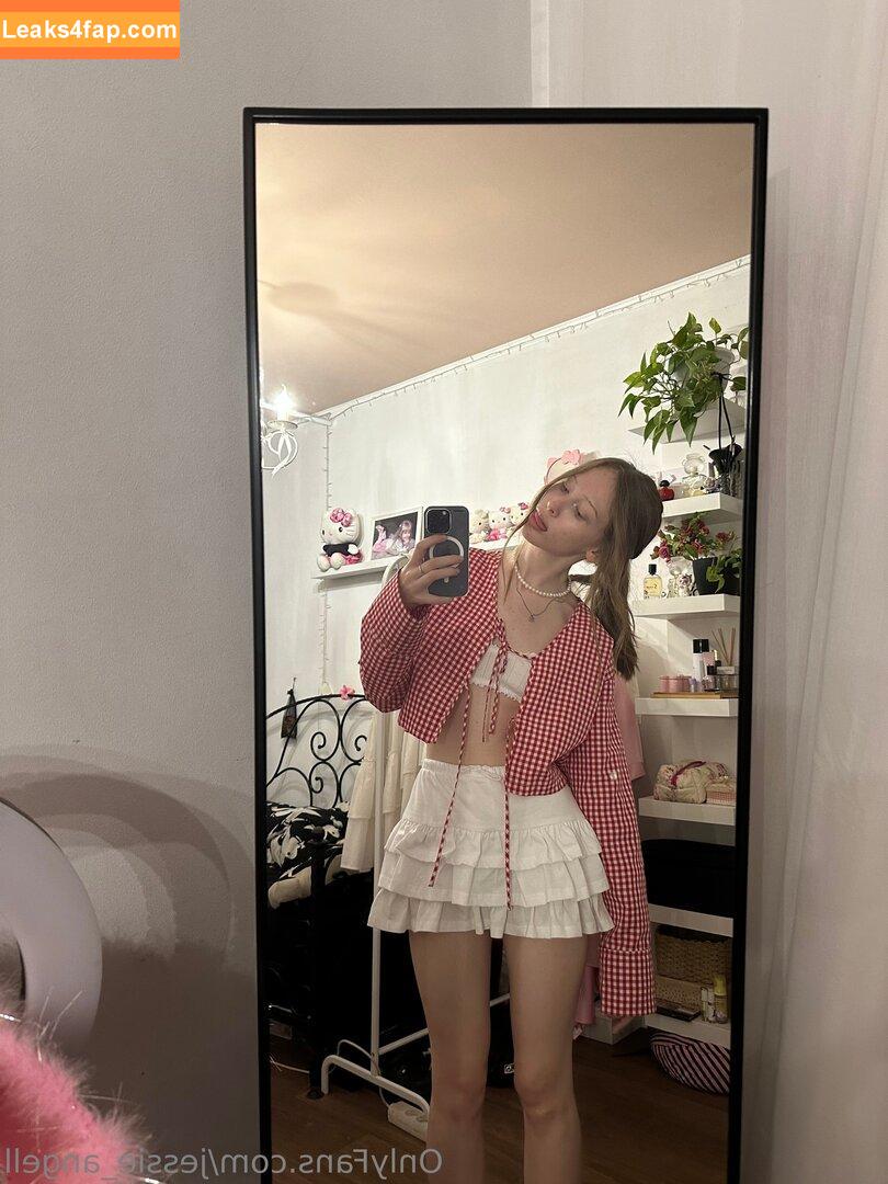 jessie_angell /  leaked photo photo #0003